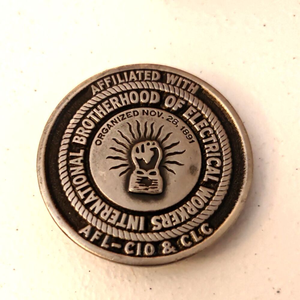 I.B.E.W. AFL-CIO & CLC Belt Buckle 1976 Pewter Tone